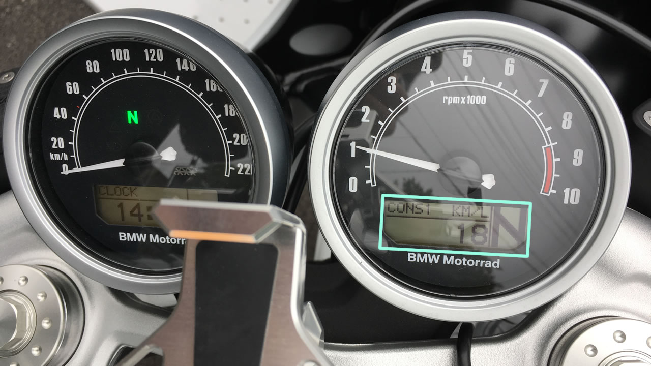 R nineT racer(BMW)の燃費について