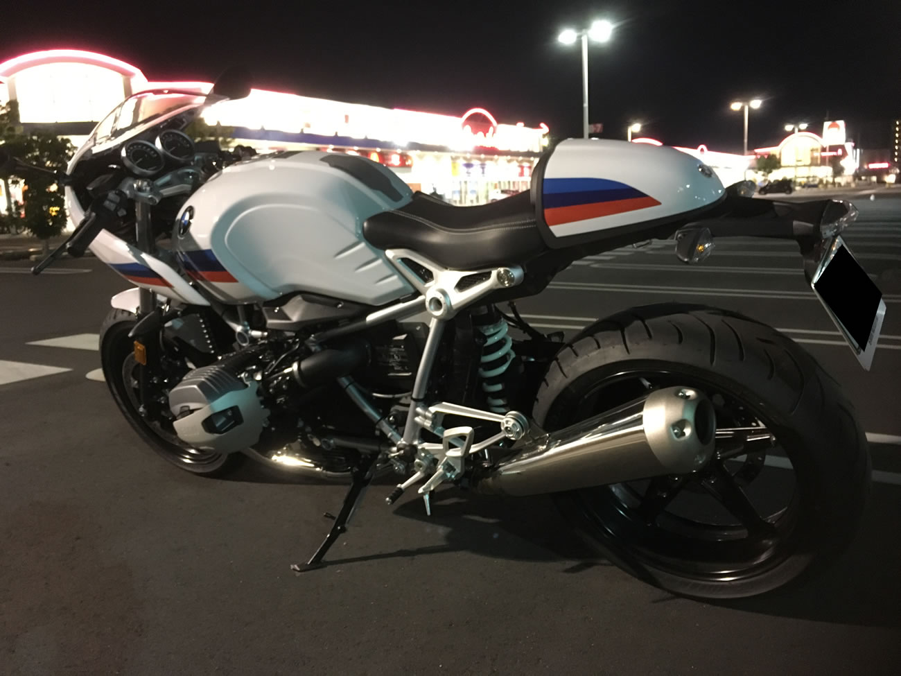 R nineT racer(BMW)のノーマル時