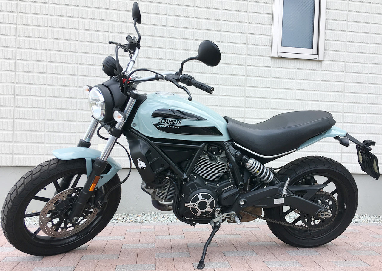 ドゥカティ・スクランブラーsixty2(400cc)は横から見るとめっちゃオシャレ