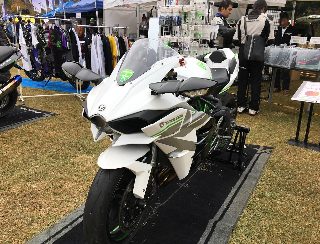 トリックスターレーシングのH2