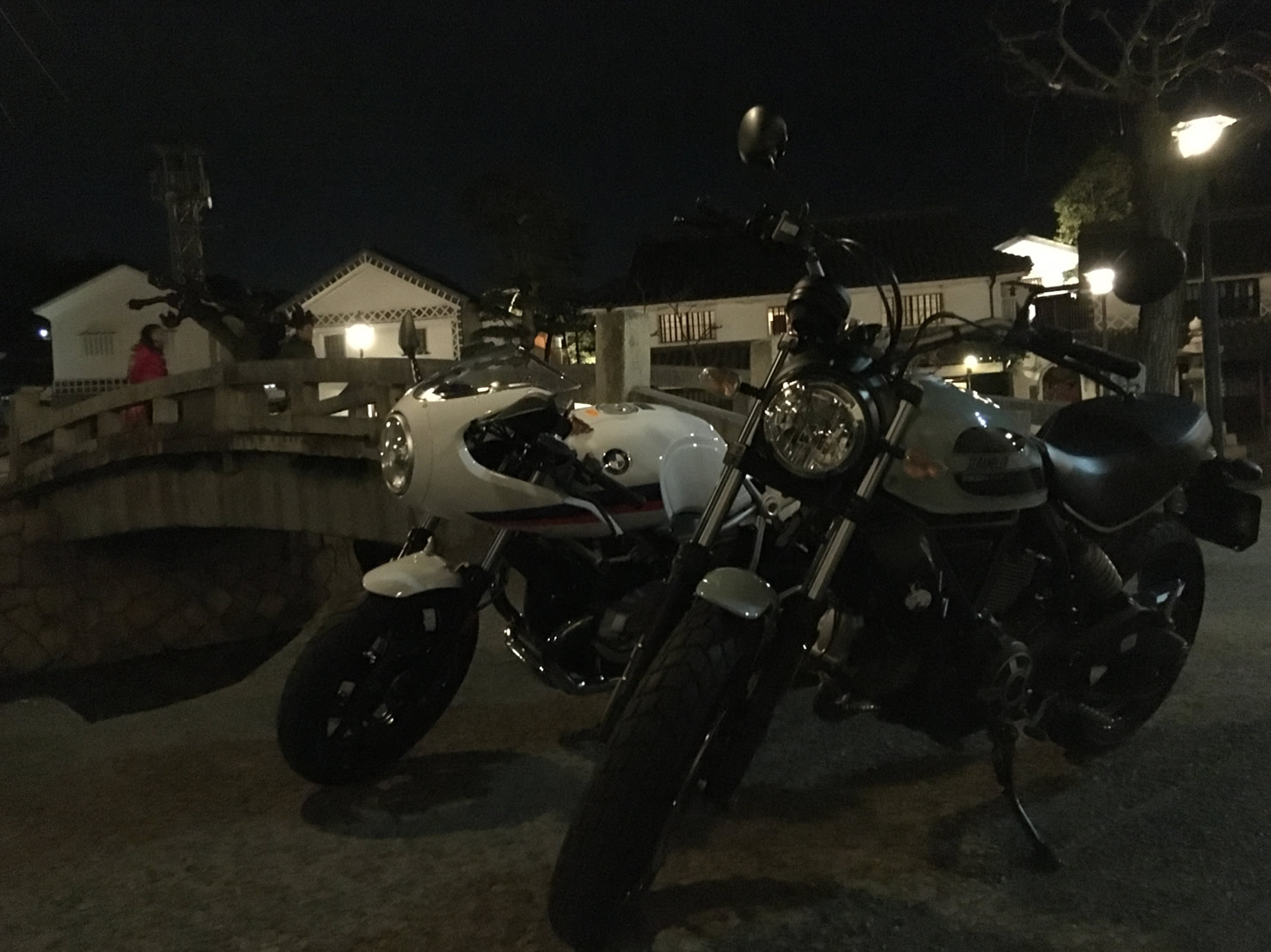 夜の美観地区とR nine t racer