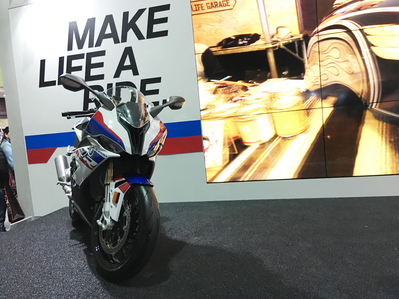 S1000RRのフロント