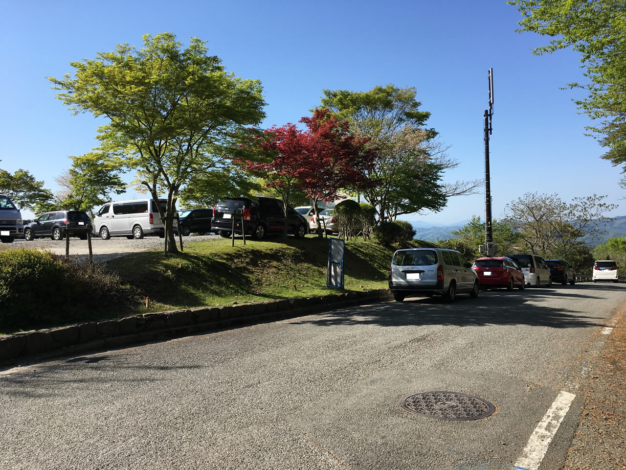多紀連山県立自然公園の駐車場はいっぱい