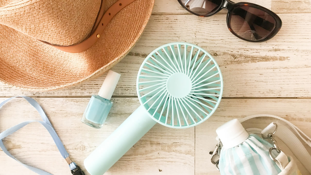 首かけ扇風機のおすすめランキング！汗ばむ夏の熱中症対策に人気の理由とは？