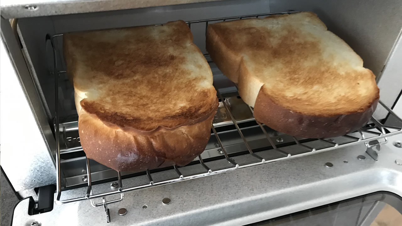 美味しくパンが焼けるバルミューダトースターの口コミ レビュー 使い方や手入れ方法 おすすめのレシピをブログで紹介 ギンイズムのmybest